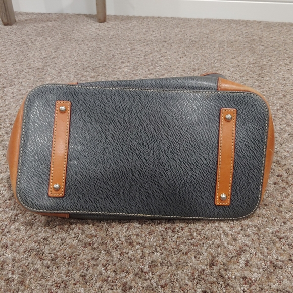 Dooney & Bourke Green & Brown Leather Handbag - Picture 8 of 12